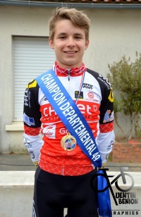 Le Voide: Victor Herbreteau (UCC49) Champion Dépt. Cadets sur route