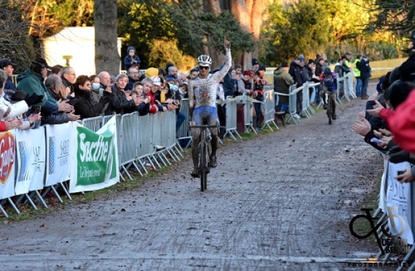 Florian Richard Andrade (UCNA), champion des PDL