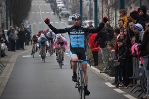 Anthony Graffin (VC Conlie) avec quelques longueurs d&#039;avance.