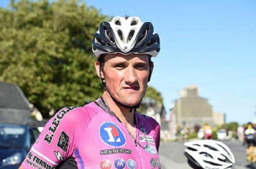 Ludovic Poilvet signe au TP Dinan