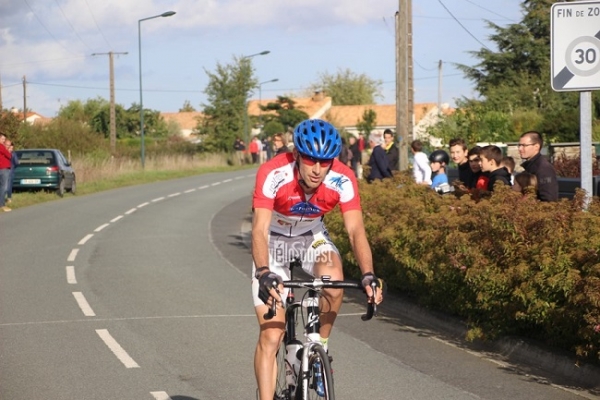 Sébastien Gueras (Nantes Doulon Sport) au Fuilet 2,3+J, 2ème manche du Chal. des Mauges