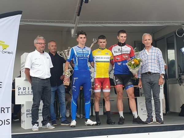 04/07/2021 : Montfort-le-Gesnois (72) Junior - Champion Régional - Route 2021