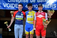 Podium: Le Voide 3+J